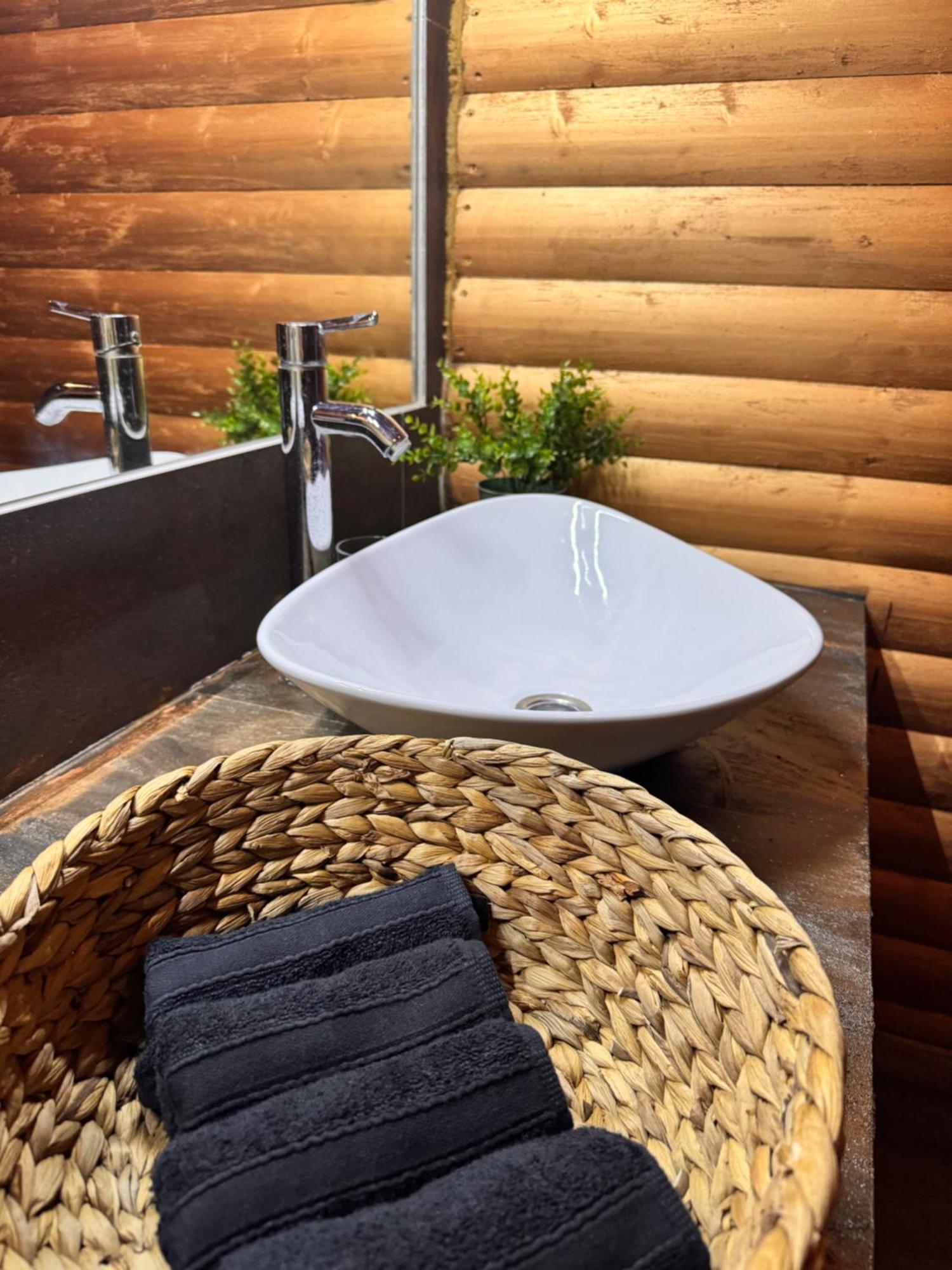 Glamping Resort Halicanum Grkavescak Zewnętrze zdjęcie